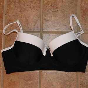 Old Navy Bathing Suit Top Size Medium NWOT